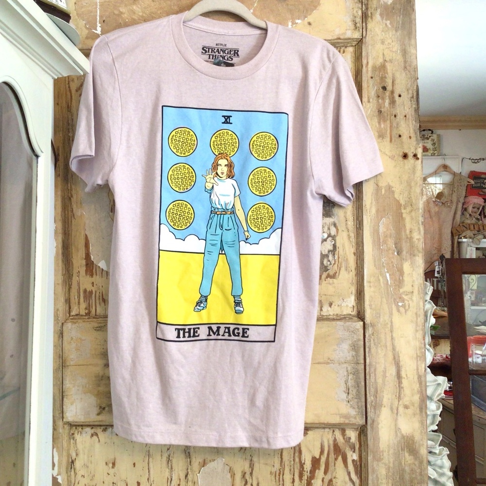 I’m selling a Stranger Things shirt with waffles and 11 with the mage on in!!!